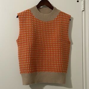 NWOT See And Be Seen Vibrant Knit Sweater Vest in Orange and Cream Size L
